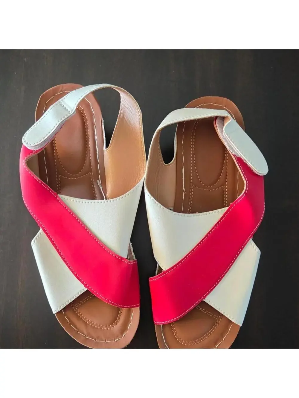 White and red leather sandals with criss-cross straps #summer #beachy